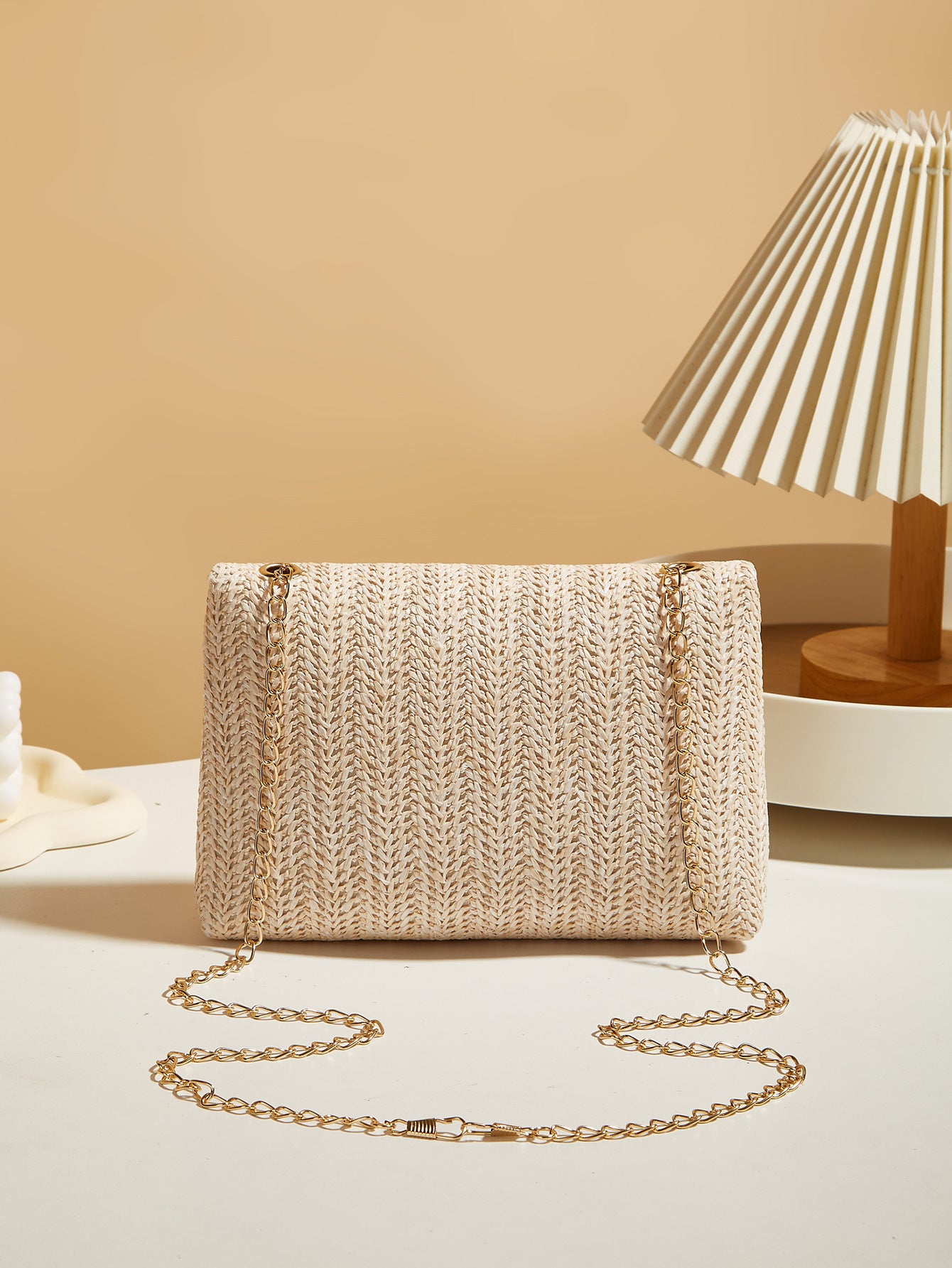 Women’s Straw Lock Closed Simple Square Bag | Effortlessly Chic Handbag