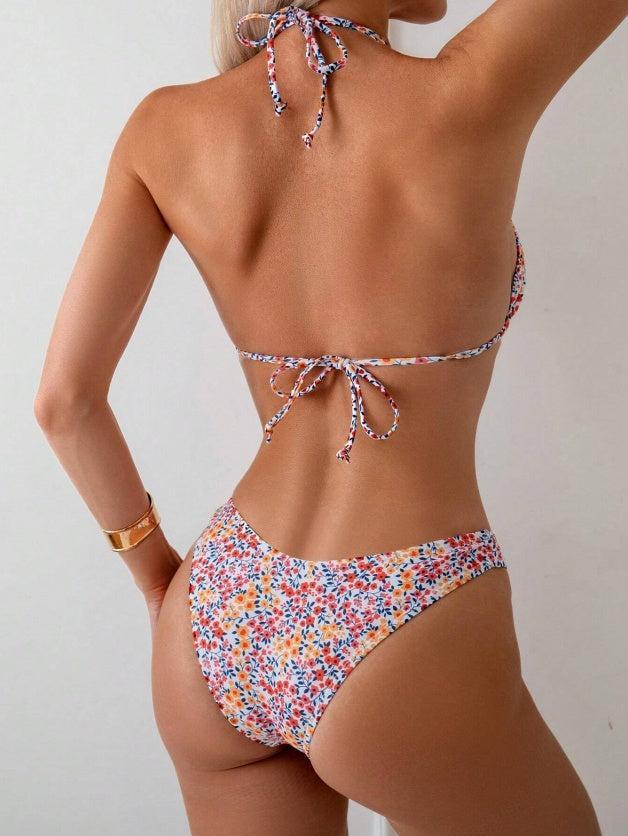 Women's Two-Piece Casual Swimsuit with Decorative Details – Stylish & Unique